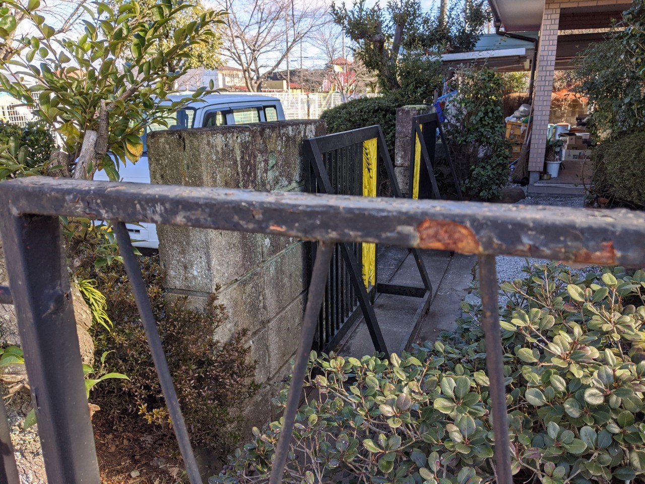 栃木県宇都宮市　外壁塗装工事　フェンスの塗装　鉄部は錆が出る前に！