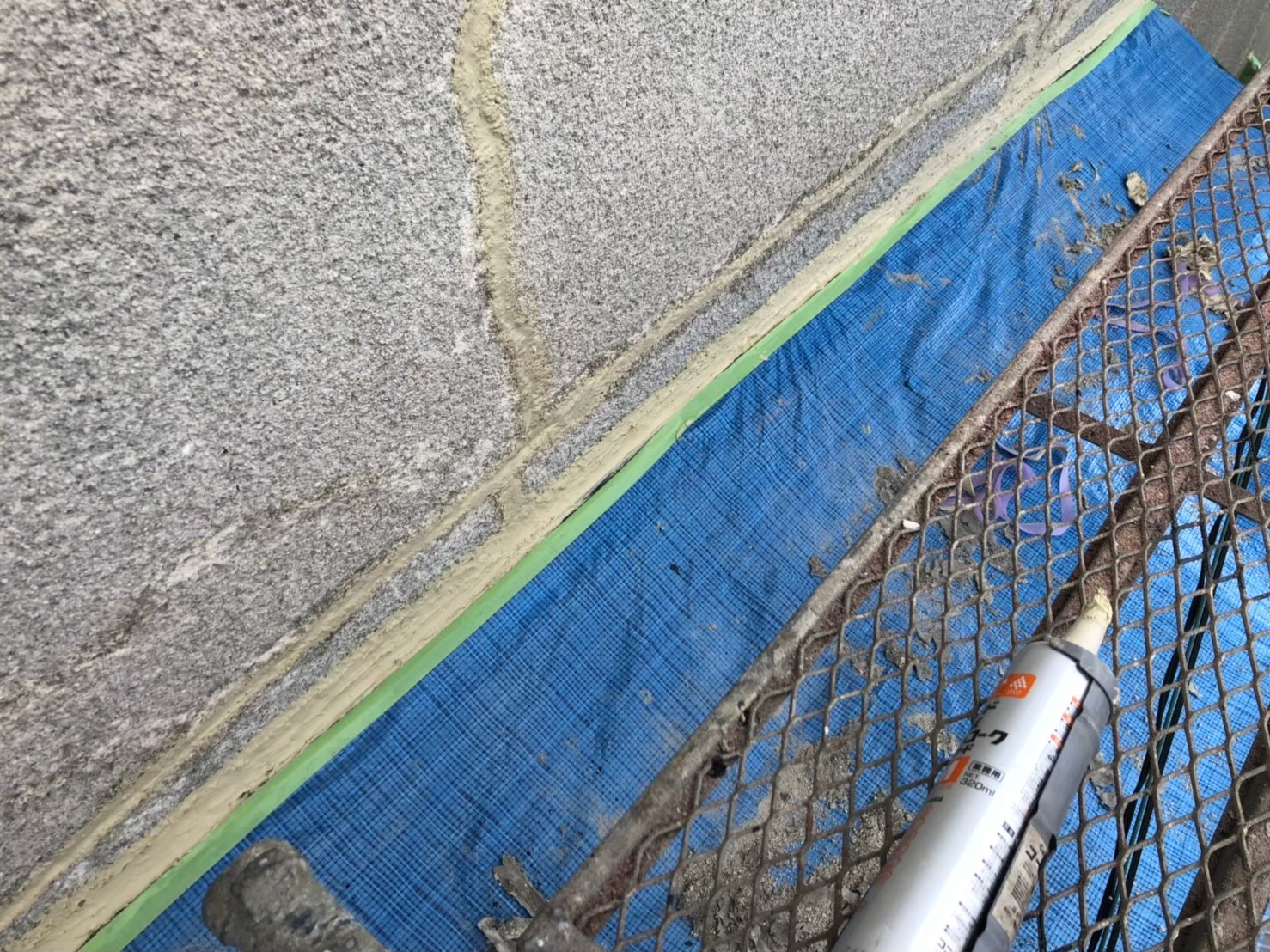栃木県宇都宮市　M様邸　外壁塗装工事　クラックの種類と補修方法