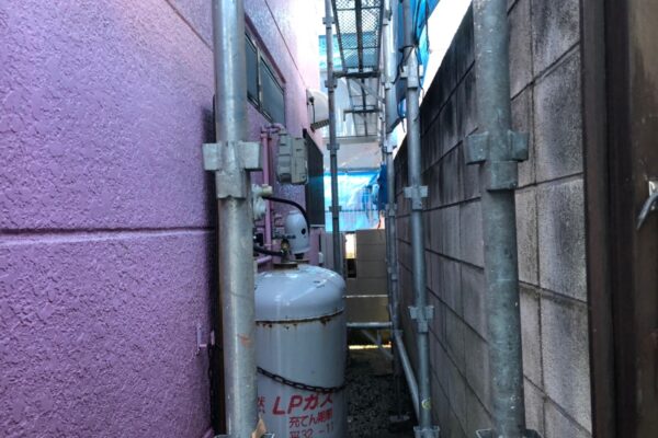 栃木県宇都宮市　外壁塗装工事　足場が必要な理由と設置スペースについて